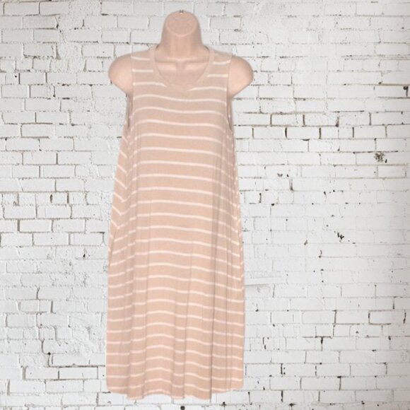 Time and Tru Stripped Sleeveless Tank Dress w/Pockets Size M - Picture 1 of 4